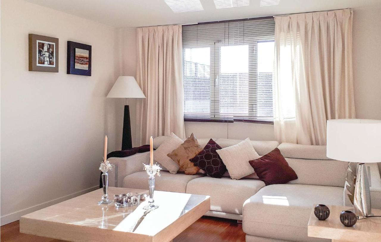 Amazing Home In Arroyomolinos With Wifi Extérieur photo