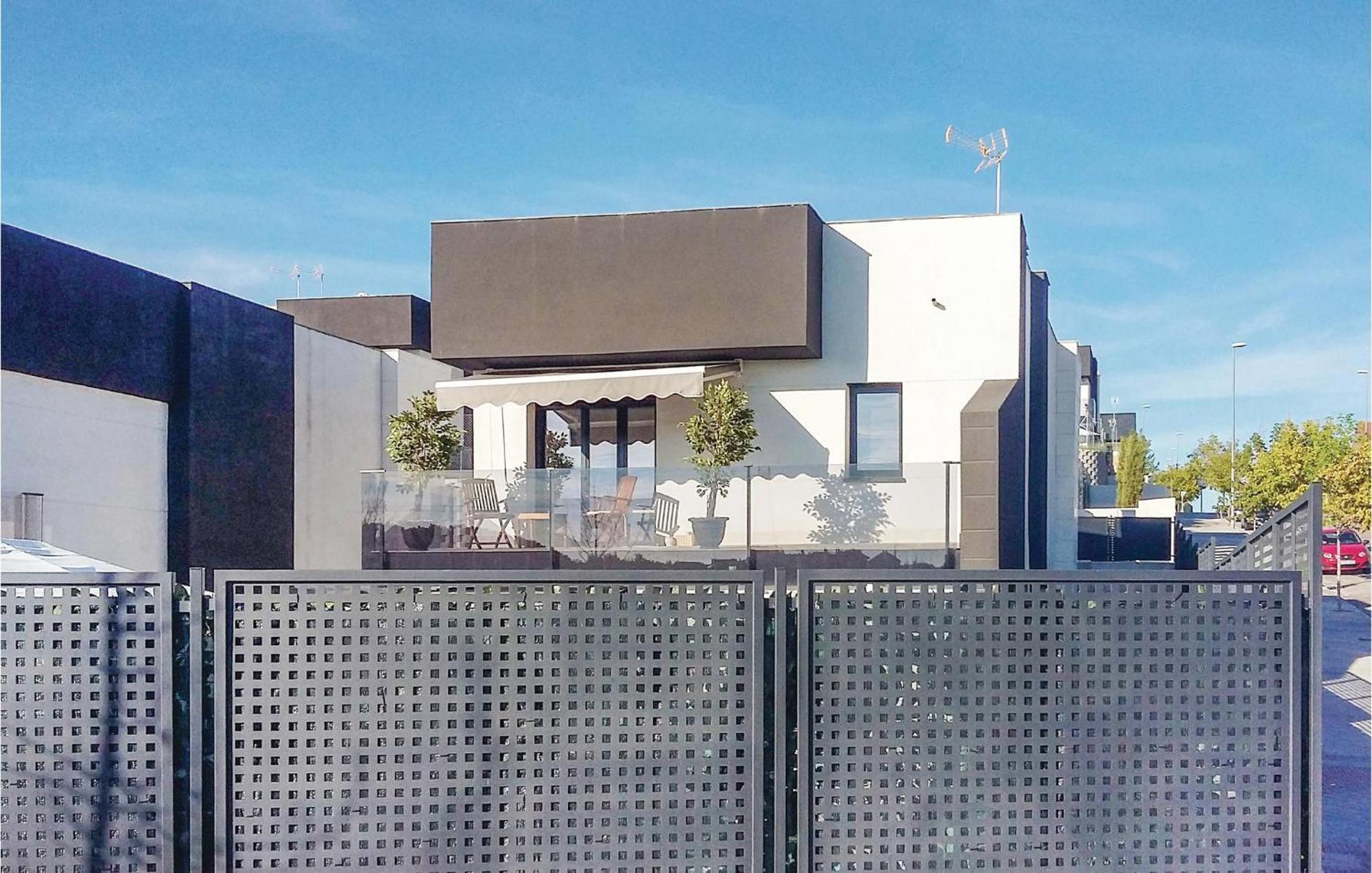 Amazing Home In Arroyomolinos With Wifi Extérieur photo